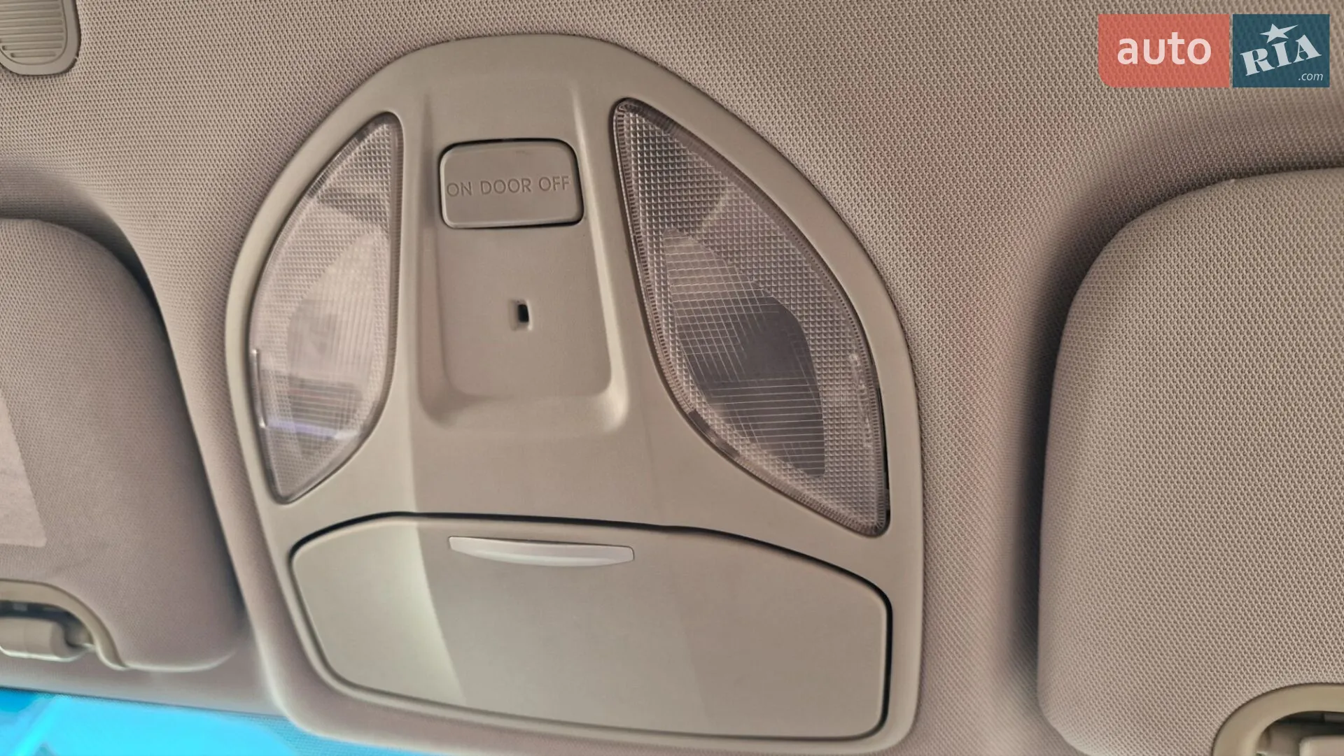 2012 Hyundai Santa Fe - мініатюра 38