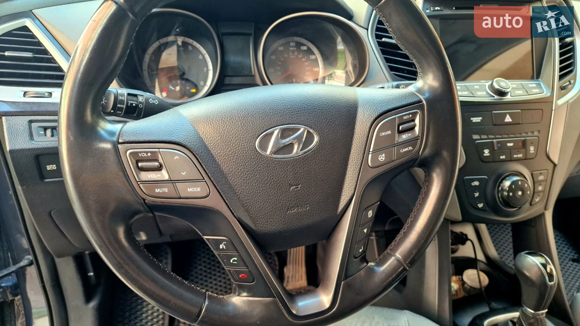 2012 Hyundai Santa Fe - мініатюра 34
