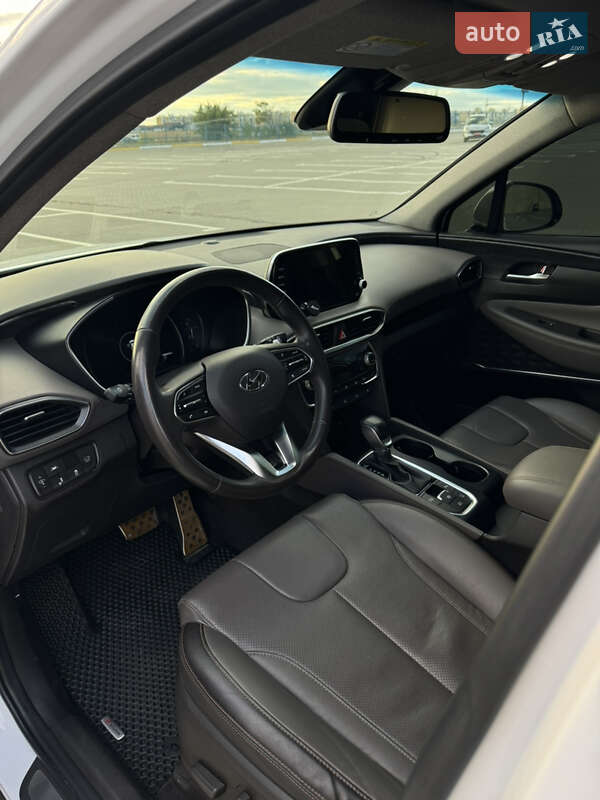 Внедорожник / Кроссовер Hyundai Santa FE 2018 в Одессе