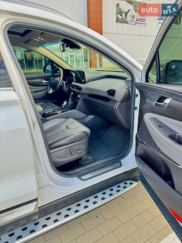 Внедорожник / Кроссовер Hyundai Santa FE 2018 в Одессе