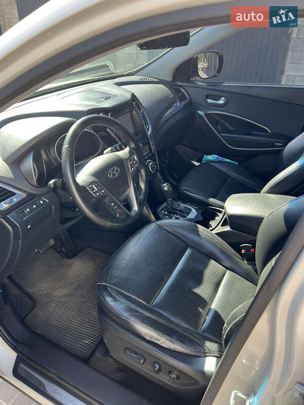 Позашляховик / Кросовер Hyundai Santa FE 2012 в Березному