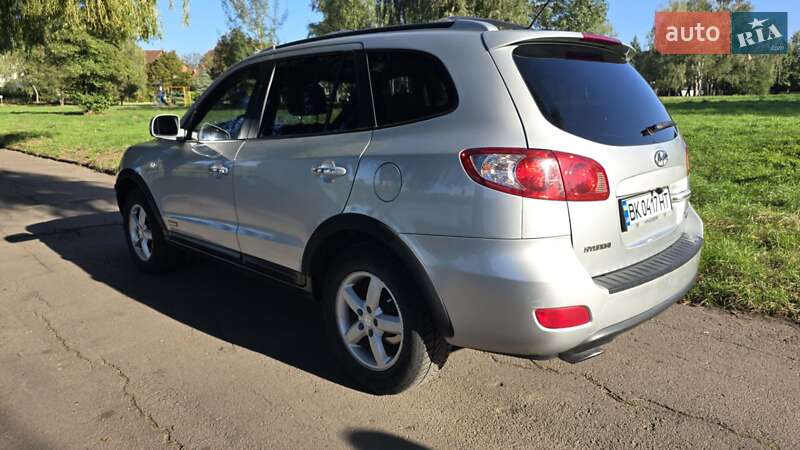 Внедорожник / Кроссовер Hyundai Santa FE 2007 в Ровно