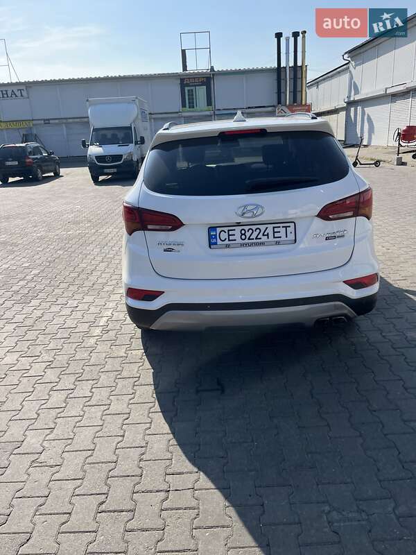 Позашляховик / Кросовер Hyundai Santa FE 2015 в Чернівцях