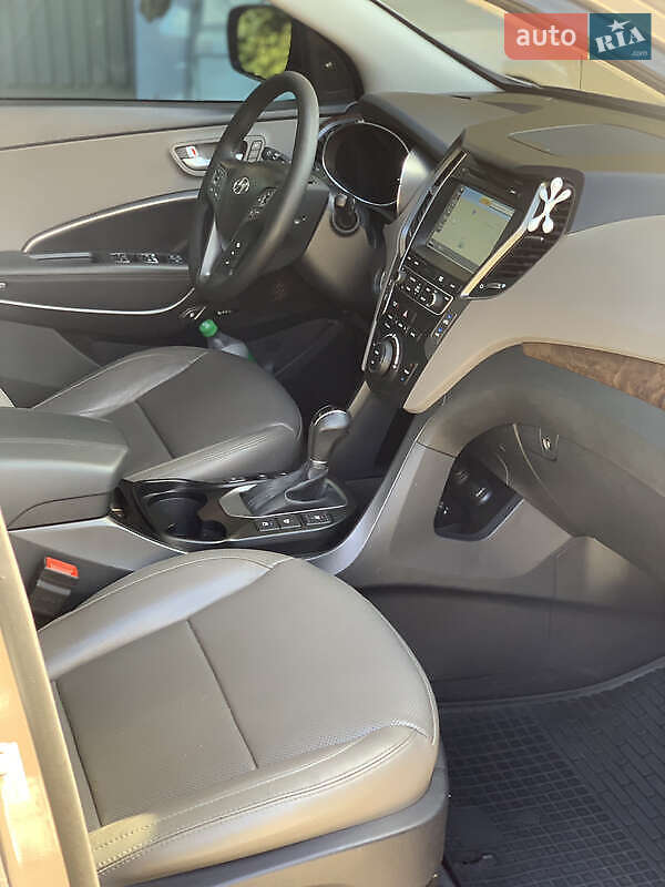 Позашляховик / Кросовер Hyundai Santa FE 2018 в Івано-Франківську