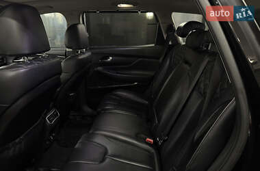 Внедорожник / Кроссовер Hyundai Santa FE 2021 в 