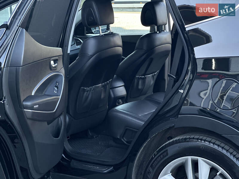Внедорожник / Кроссовер Hyundai Santa FE 2015 в Черновцах фото 40 Внедорожник / Кроссовер Hyundai Santa FE 2015 в Черновцах