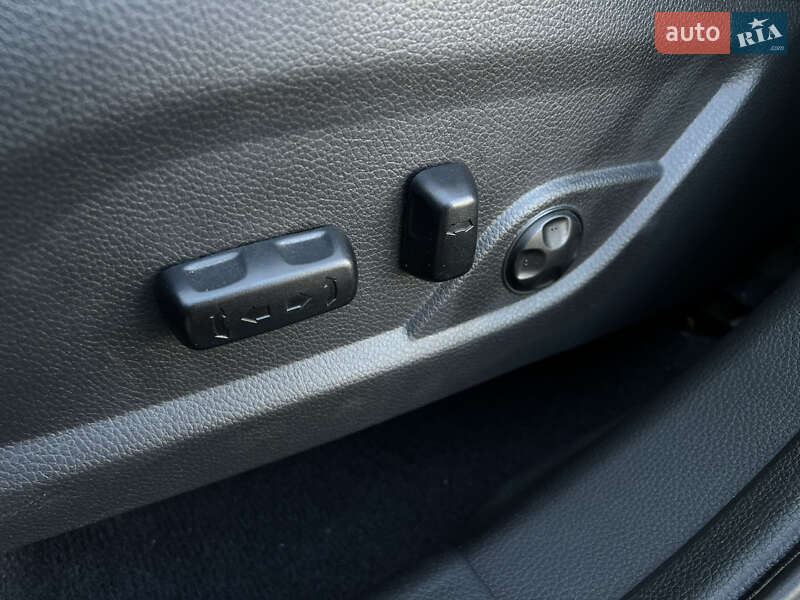 Внедорожник / Кроссовер Hyundai Santa FE 2015 в Черновцах фото 46 Внедорожник / Кроссовер Hyundai Santa FE 2015 в Черновцах