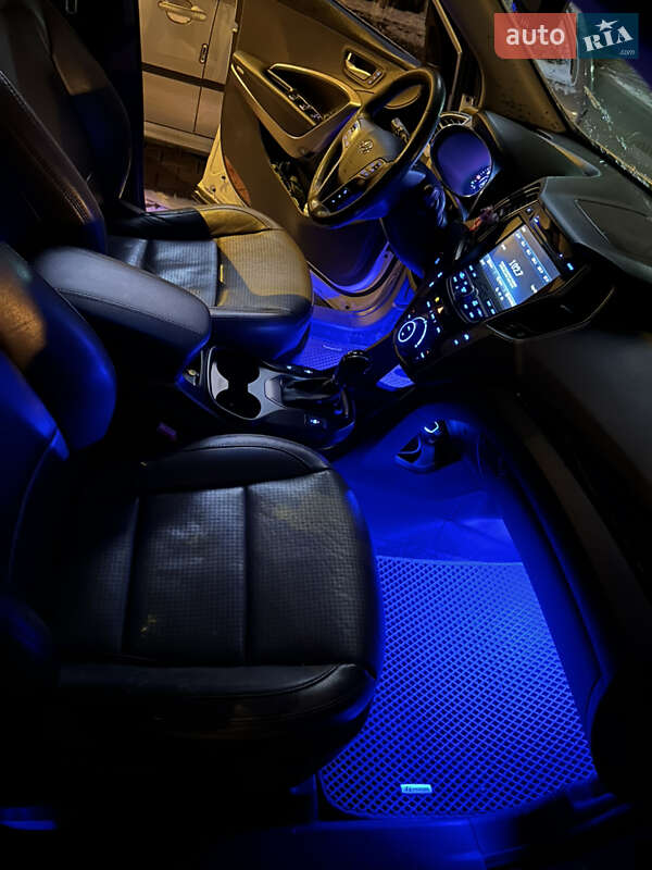 Внедорожник / Кроссовер Hyundai Santa FE 2014 в Золочеве фото 14 Внедорожник / Кроссовер Hyundai Santa FE 2014 в Золочеве