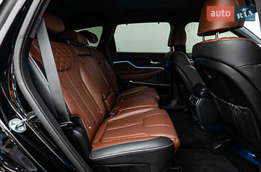 Внедорожник / Кроссовер Hyundai Santa FE 2021 в 