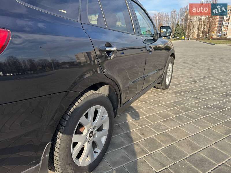 Внедорожник / Кроссовер Hyundai Santa FE 2012 в Черкассах