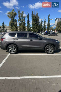 Внедорожник / Кроссовер Hyundai Santa FE 2021 в 