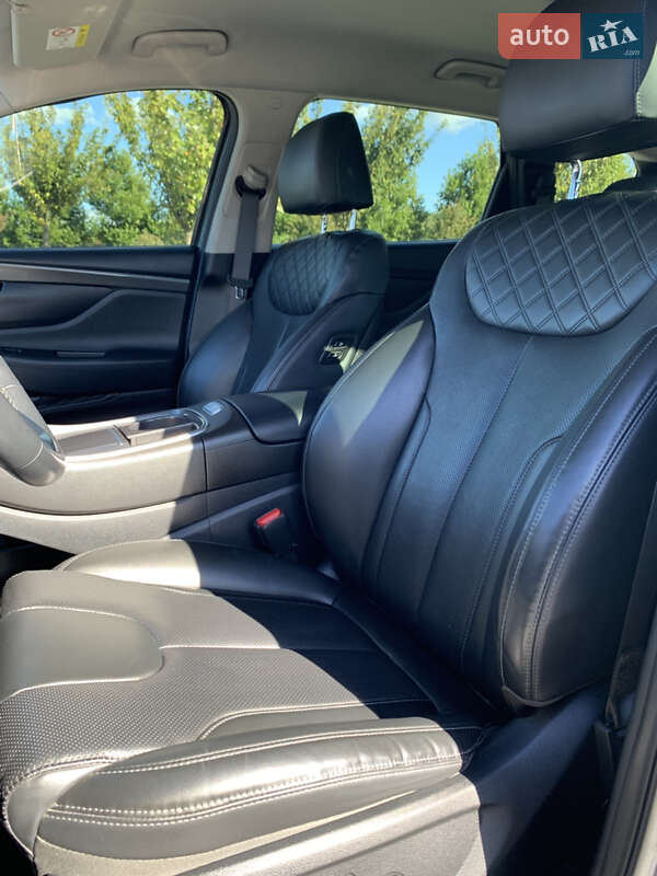 Позашляховик / Кросовер Hyundai Santa FE 2021 в Ірпені