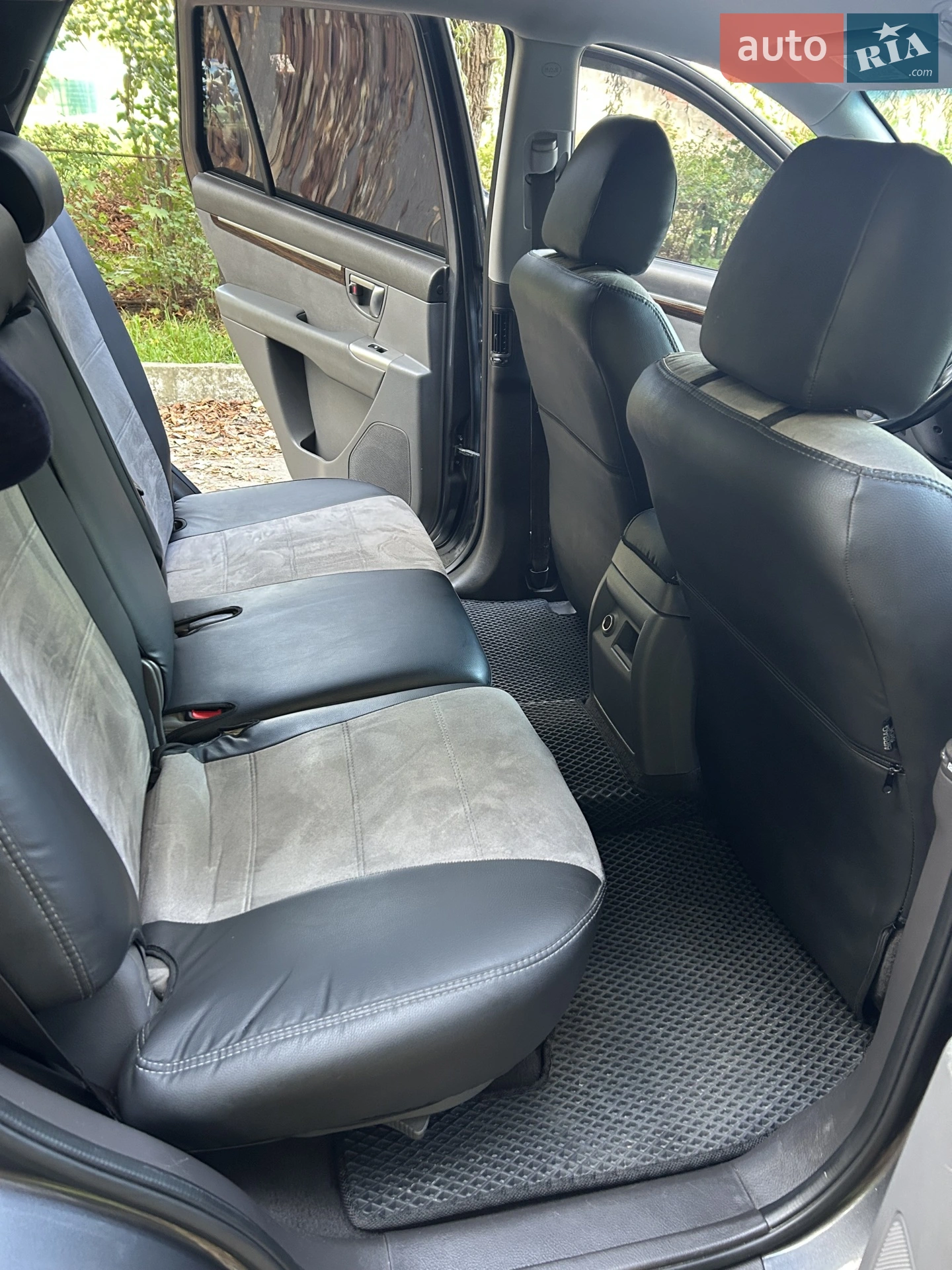 2010 Hyundai Santa Fe - мініатюра 11