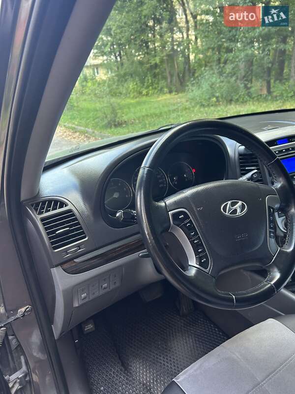 Позашляховик / Кросовер Hyundai Santa FE 2010 в Львові