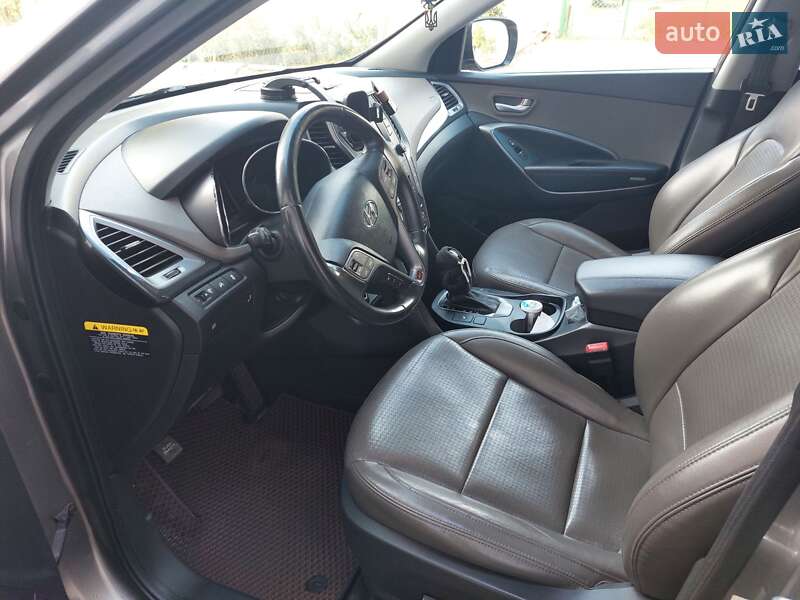 Позашляховик / Кросовер Hyundai Santa FE 2014 в Івано-Франківську