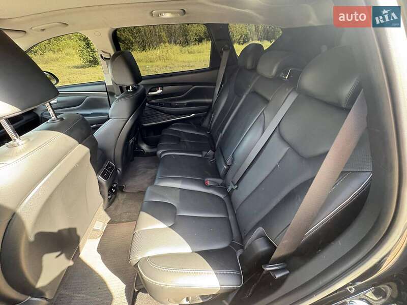 Внедорожник / Кроссовер Hyundai Santa FE 2022 в Черновцах