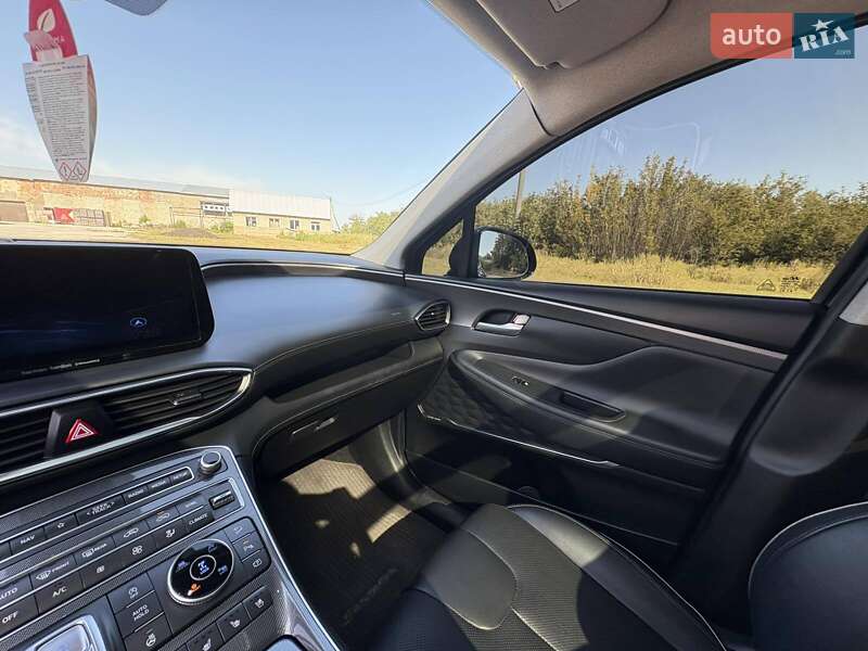 Внедорожник / Кроссовер Hyundai Santa FE 2022 в Черновцах