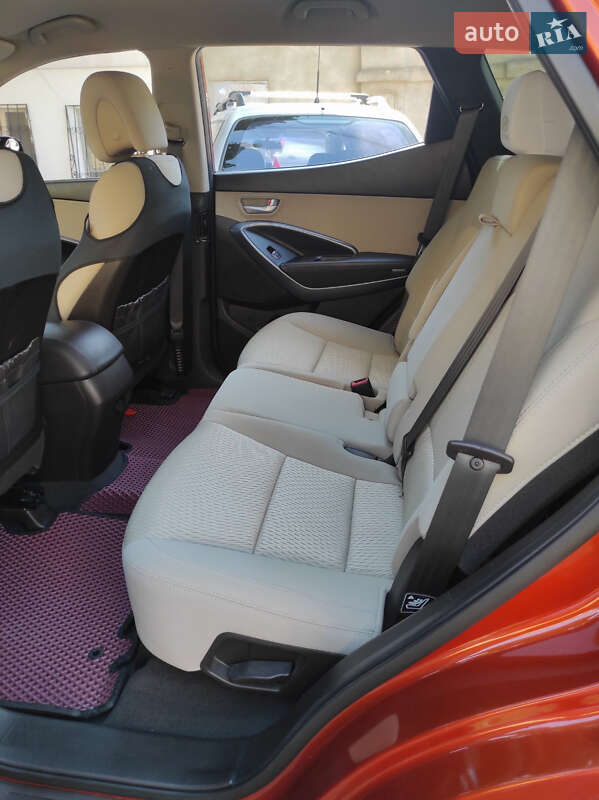 Позашляховик / Кросовер Hyundai Santa FE 2012 в Подільську