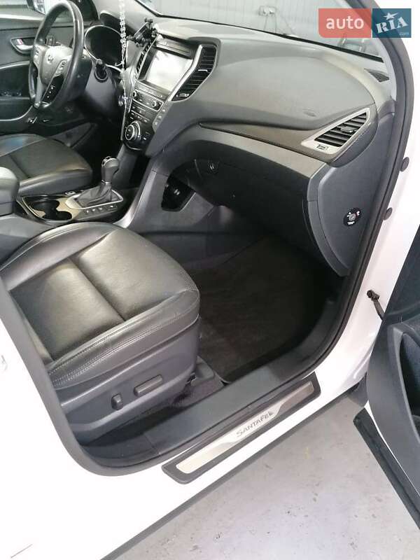 Позашляховик / Кросовер Hyundai Santa FE 2015 в Ланчині фото 4 Позашляховик / Кросовер Hyundai Santa FE 2015 в Ланчині