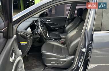 Внедорожник / Кроссовер Hyundai Santa FE 2017 в 