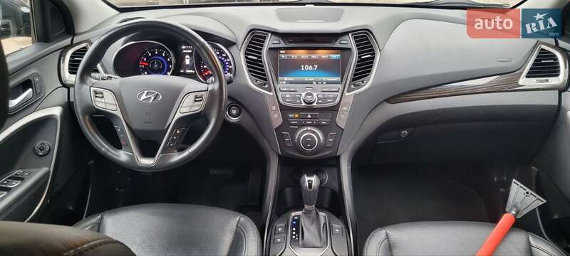 Позашляховик / Кросовер Hyundai Santa FE 2015 в Львові