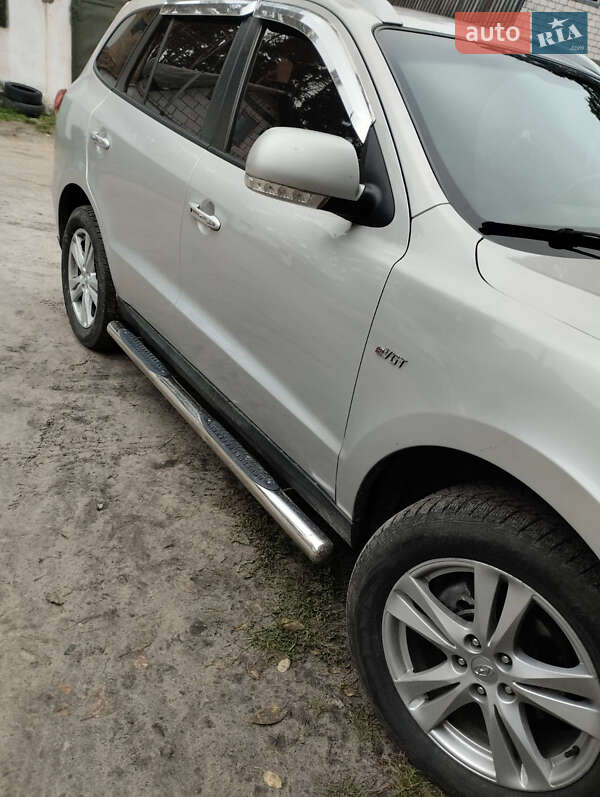 Внедорожник / Кроссовер Hyundai Santa FE 2010 в Житомире