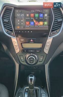 Внедорожник / Кроссовер Hyundai Santa FE 2014 в 