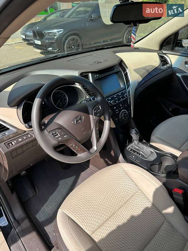 Внедорожник / Кроссовер Hyundai Santa FE 2017 в Львове