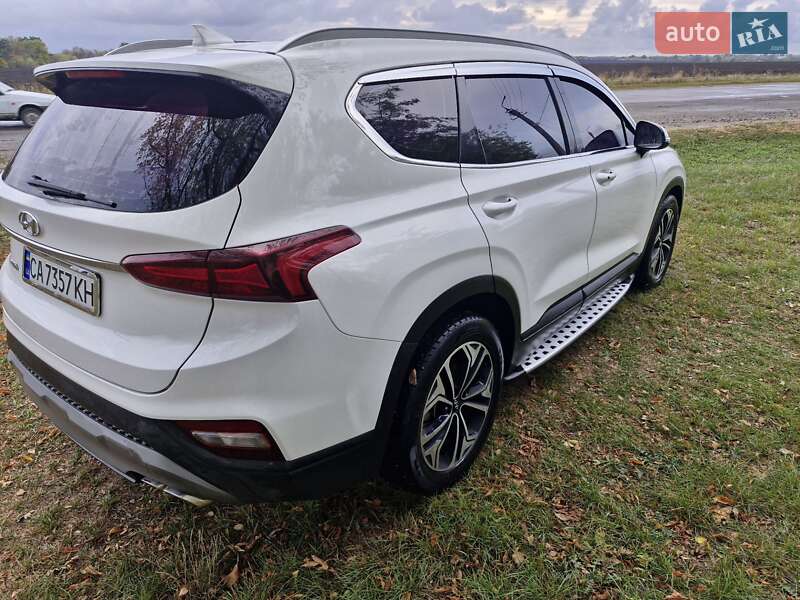 Внедорожник / Кроссовер Hyundai Santa FE 2018 в Смеле