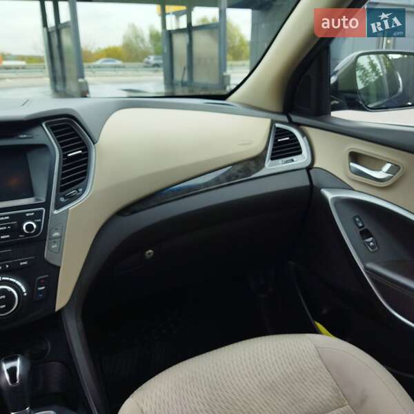 Позашляховик / Кросовер Hyundai Santa FE 2017 в Києві