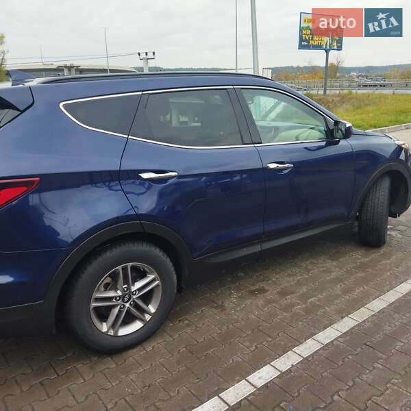 Позашляховик / Кросовер Hyundai Santa FE 2017 в Києві