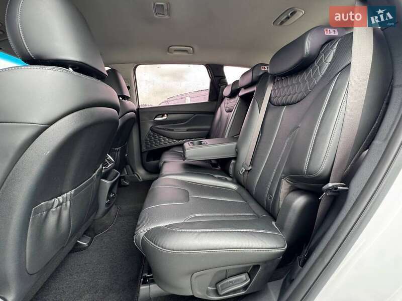 Внедорожник / Кроссовер Hyundai Santa FE 2018 в Киеве