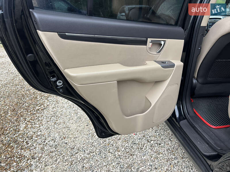 Позашляховик / Кросовер Hyundai Santa FE 2010 в Заліщиках