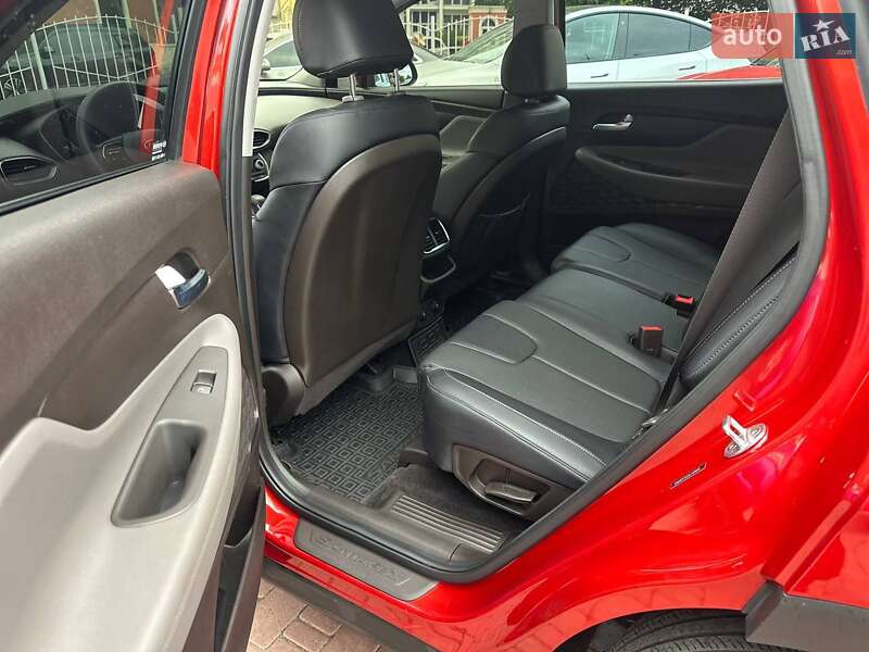 Позашляховик / Кросовер Hyundai Santa FE 2019 в Одесі
