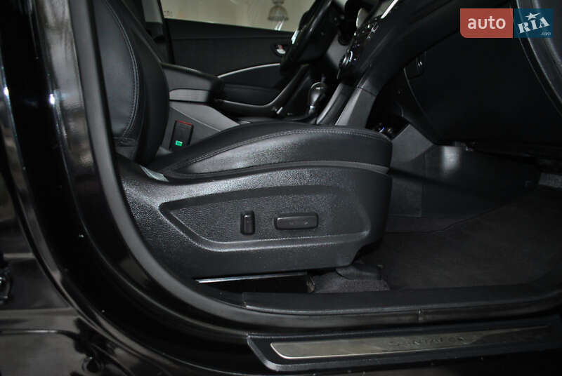 Позашляховик / Кросовер Hyundai Santa FE 2016 в Рівному фото 45 Позашляховик / Кросовер Hyundai Santa FE 2016 в Рівному