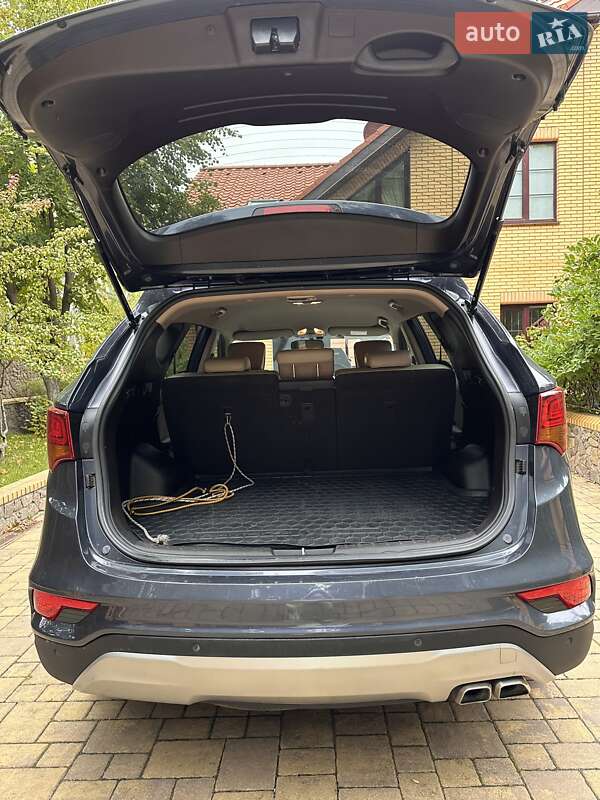 Позашляховик / Кросовер Hyundai Santa FE 2017 в Києві фото 12 Позашляховик / Кросовер Hyundai Santa FE 2017 в Києві
