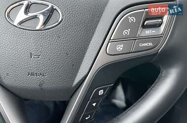 Внедорожник / Кроссовер Hyundai Santa FE 2013 в 