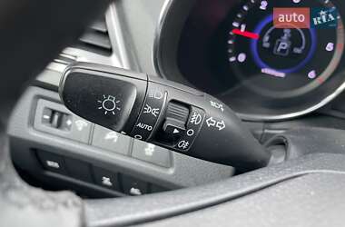 Внедорожник / Кроссовер Hyundai Santa FE 2013 в 