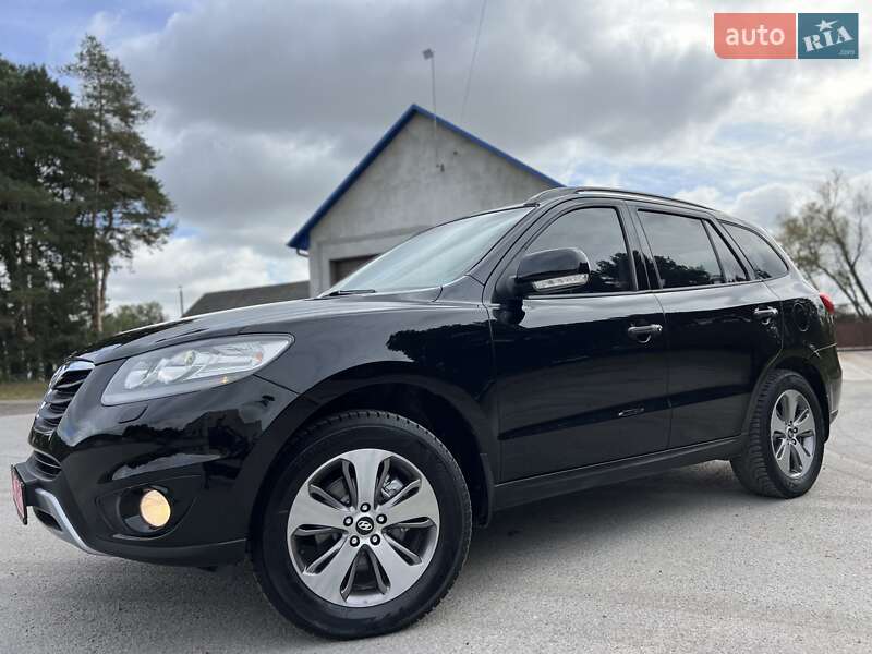 Внедорожник / Кроссовер Hyundai Santa FE 2012 в Радивилове