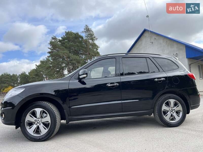 Внедорожник / Кроссовер Hyundai Santa FE 2012 в Радивилове