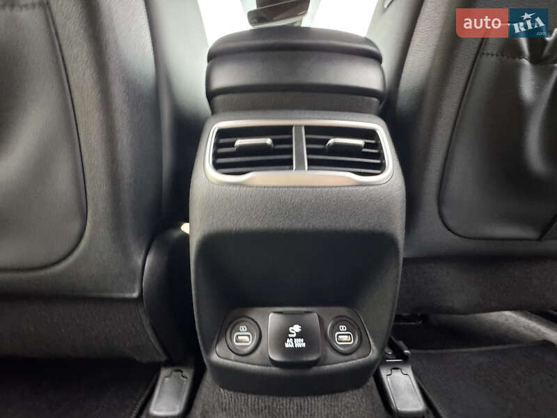 Позашляховик / Кросовер Hyundai Santa FE 2020 в Києві