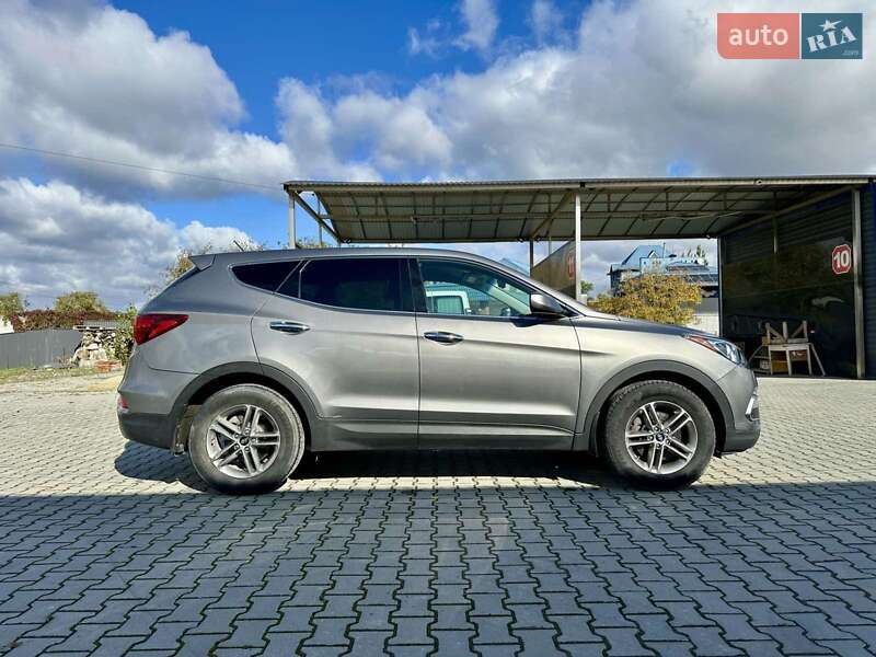 Внедорожник / Кроссовер Hyundai Santa FE 2018 в Каменец-Подольском