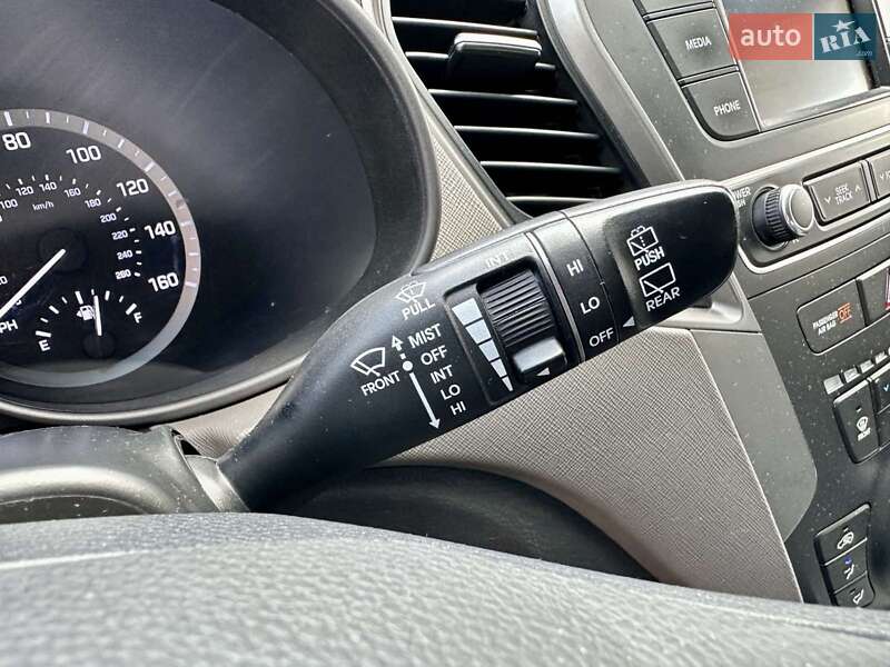 Внедорожник / Кроссовер Hyundai Santa FE 2018 в Каменец-Подольском