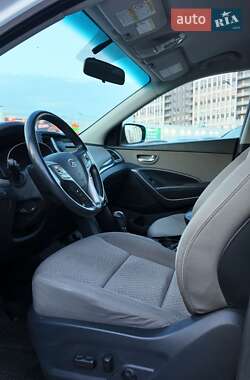 Позашляховик / Кросовер Hyundai Santa FE 2012 в 