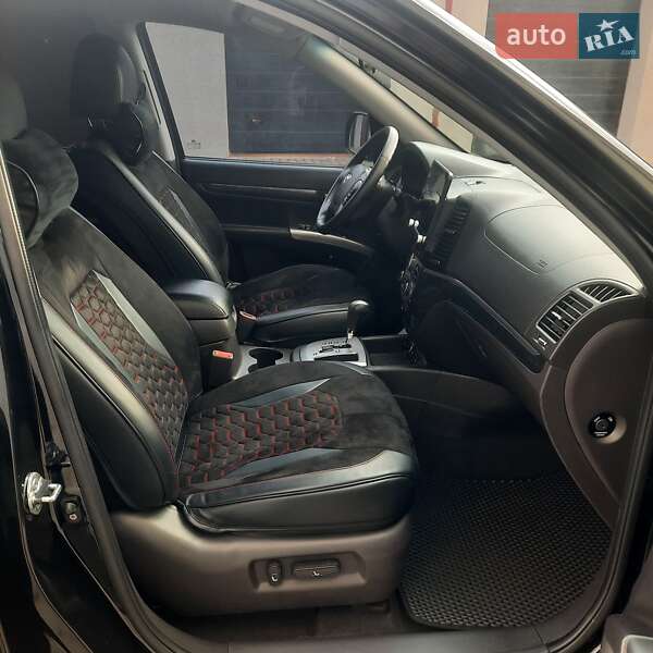 Позашляховик / Кросовер Hyundai Santa FE 2010 в Івано-Франківську