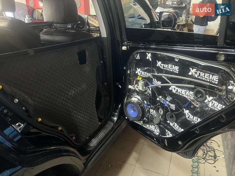 Позашляховик / Кросовер Hyundai Santa FE 2010 в Івано-Франківську