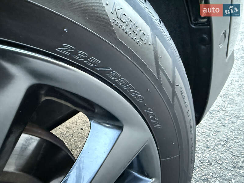 Внедорожник / Кроссовер Hyundai Santa FE 2015 в Радивилове