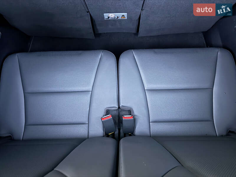 Внедорожник / Кроссовер Hyundai Santa FE 2015 в Радивилове