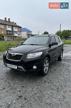 Внедорожник / Кроссовер Hyundai Santa FE 2011 в 