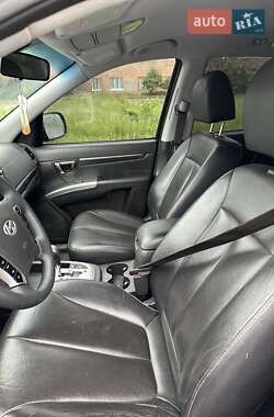 Внедорожник / Кроссовер Hyundai Santa FE 2011 в 